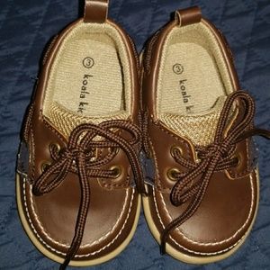 Koala Kids Boys shoes size 3